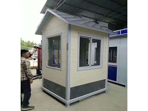 金屬雕花板崗?fù)?7